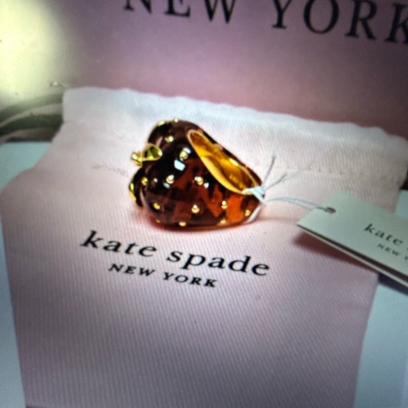 NWOT Kate Spade Tutti Frutti ring. Sizes 4.5.
Box is for display. - Picture 7 of 8